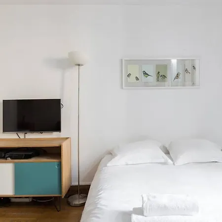 Pantheon Private Latin Quarter Studio *
