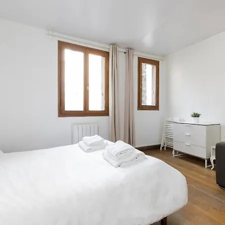 Pantheon Private Latin Quarter Studio * Paris